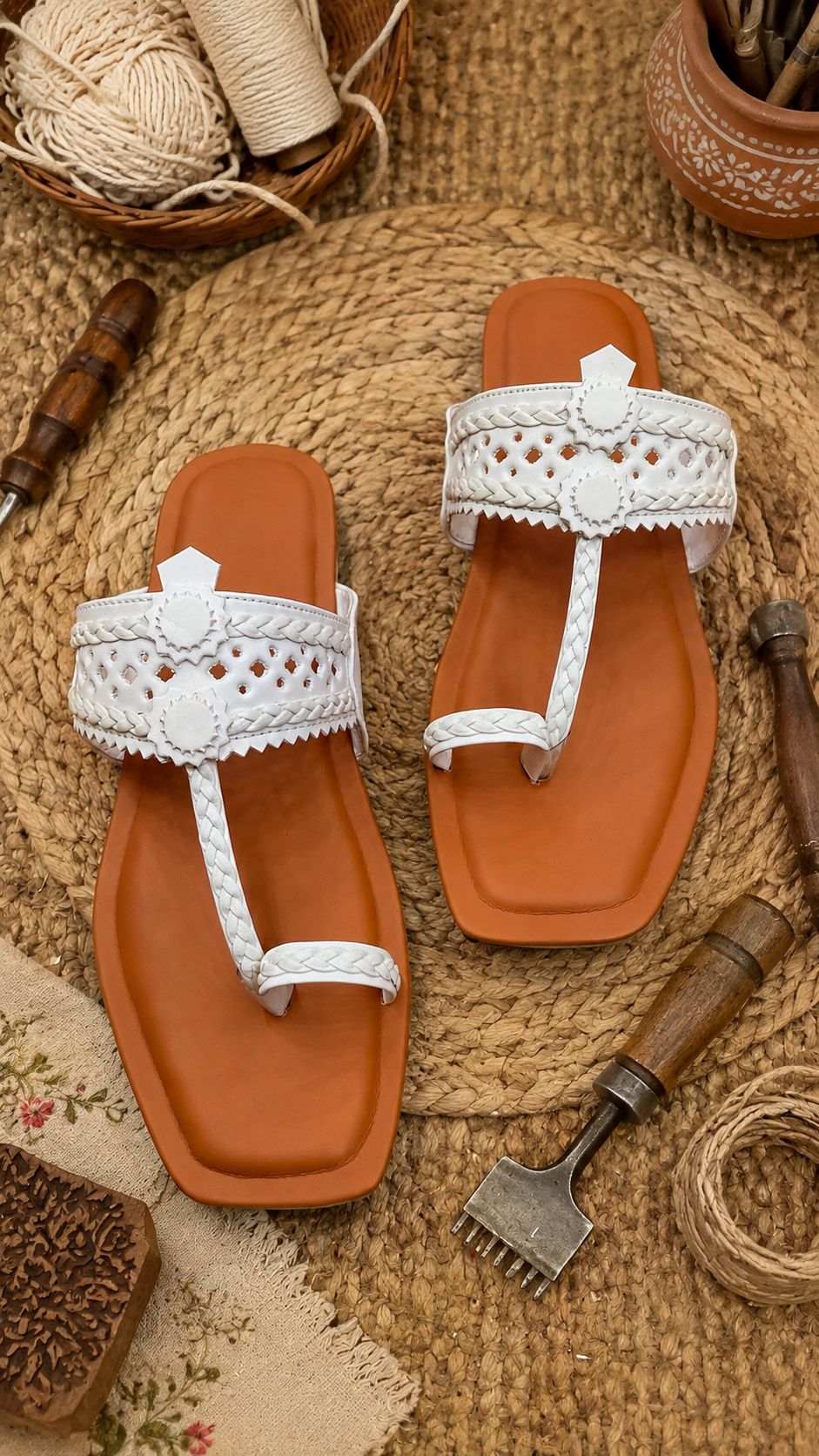 White kolapuri