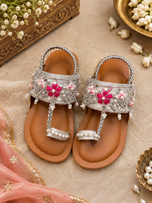 Gul-e-Noor Kidz Embellished Silver Kolapuri